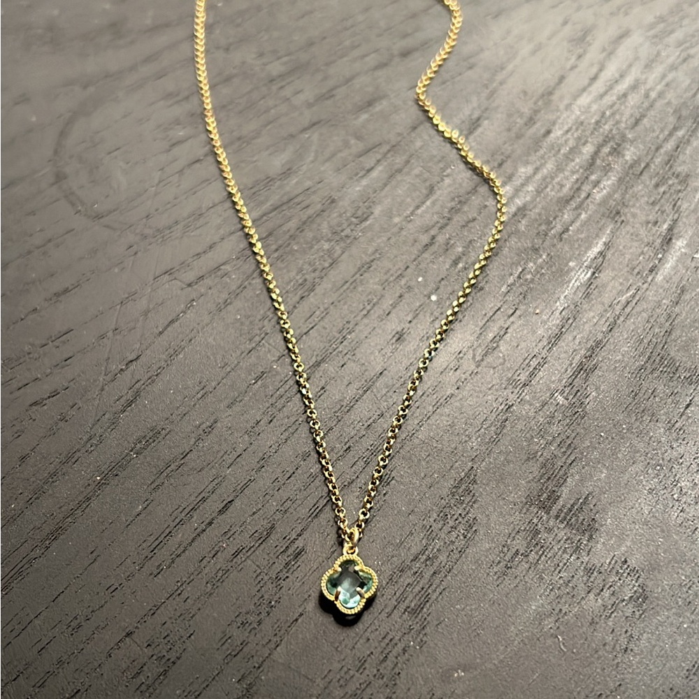 Elegant “Van Cleef” Gold Necklace with green Pendant (looks blue in sun)